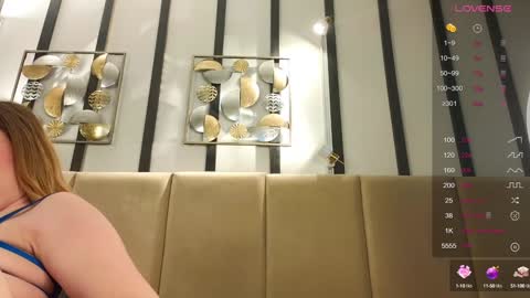 Snapshot of bootytrisha chatting on 12.02.24 Trisha online show from 12.02.24