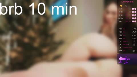 Snapshot of bootytrisha chatting on 12.28.24 Trisha online show from 12.28.24