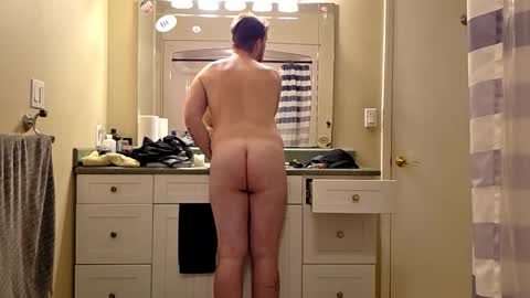 bootywhoknows online show from 03.22.26