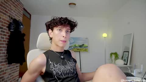 Snapshot of boream_ chatting on 11.07.25 Bream online show from 11.07.25