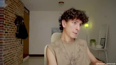 Snapshot of boream_ chatting on 11.21.25 Bream online show from 11.21.25