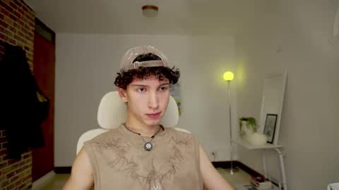 Snapshot of boream_ chatting on 11.27.25 Bream online show from 11.27.25