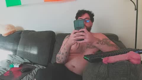 Snapshot of boredandirish21 chatting on 09.29.25 boredandirish21 online show from 09.29.25