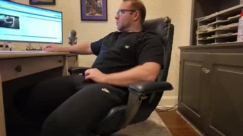 Snapshot of boredhorndog chatting on 12.02.25 Boredhorndog online show from 12.02.25