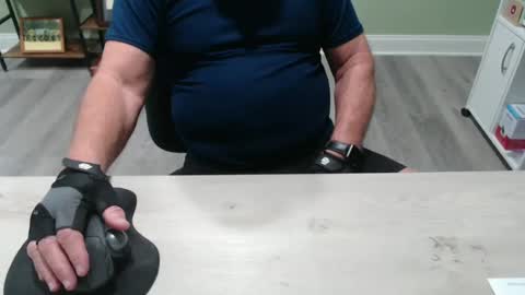 borntobebad2 online show from 01.04.25