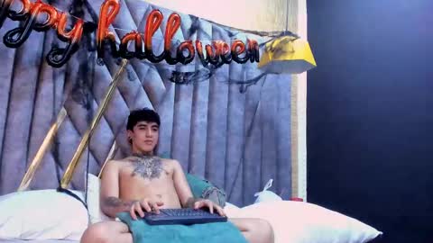 Snapshot of bossdominator1 chatting on 10.30.25 Boss online show from 10.30.25