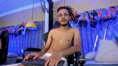 Snapshot of bossdominator1 chatting on 11.02.25 Boss online show from 11.02.25