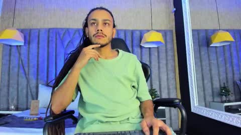 Snapshot of bossdominator1 chatting on 12.14.25 Boss online show from 12.14.25