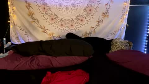 Snapshot of bossmomma chatting on 12.12.24 BossMom online show from 12.12.24