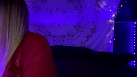 Snapshot of bossmomma chatting on 01.07.25 BossMom online show from 01.07.25