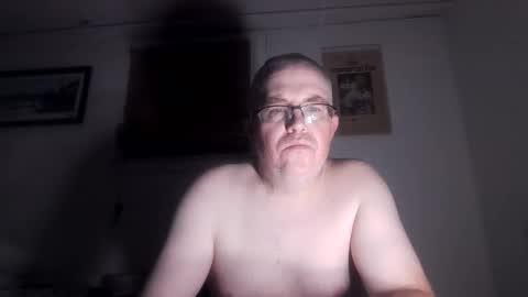 Snapshot of bostonirish45 chatting on 10.28.25 bostonirish45 online show from 10.28.25