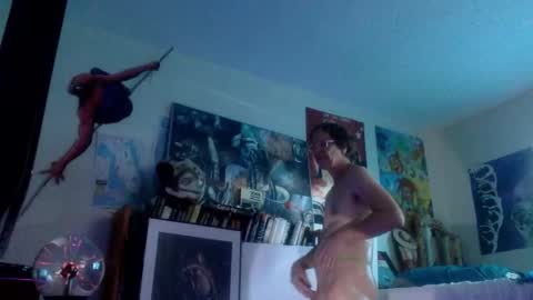 Bottomboo7 online show from 11.20.25