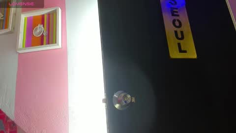 Snapshot of bouncing_bunnyxxx69 chatting on 11.18.25 bouncing_bunnyxxx69 online show from 11.18.25