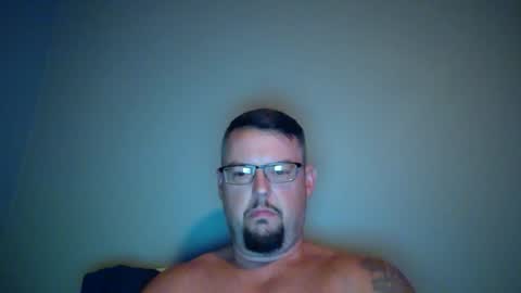 Snapshot of bowtieguy84 chatting on 06.18.26 bowtieguy84 online show from 06.18.26
