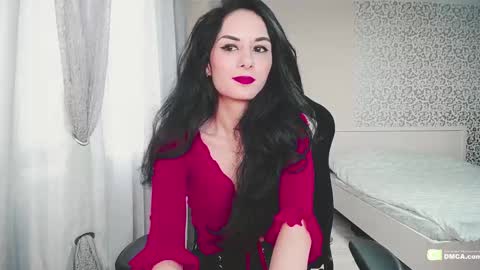 Snapshot of boxinghelen chatting on 12.19.24 Helen online show from 12.19.24