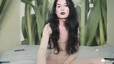 Snapshot of boxinghelen chatting on 12.28.24 Helen online show from 12.28.24