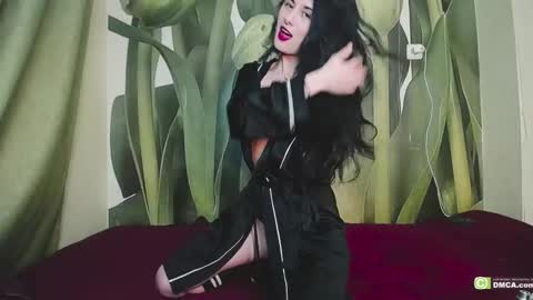 Snapshot of boxinghelen chatting on 01.08.25 Helen online show from 01.08.25