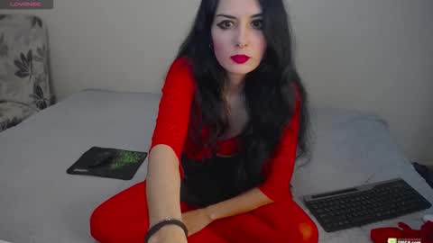 Snapshot of boxinghelen chatting on 10.12.25 Helen online show from 10.12.25