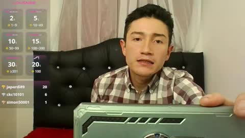 boy_naughty18 online show from 01.19.26