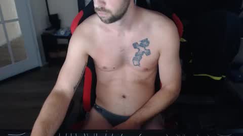 Snapshot of boy_t0y89 chatting on 11.15.25 boy_t0y89 online show from 11.15.25