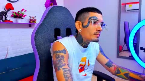 boy_tatto777 online show from 09.23.25