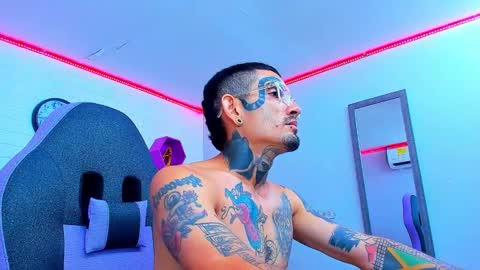 boy_tatto777 online show from 09.25.25