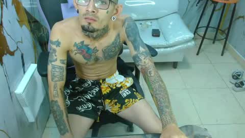 boy_tatto777 online show from 04.28.26