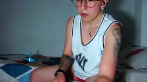 Snapshot of boy_trans chatting on 11.28.25 Edward ftm trans queerslave online show from 11.28.25