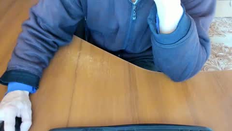 BoyApollon online show from 10.12.25