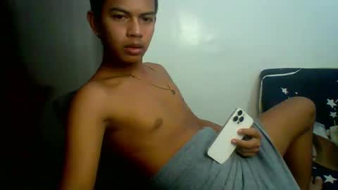 boyax16 online show from 12.11.24