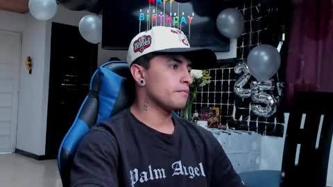 Snapshot of boylatin_777 chatting on 05.19.26 miguel online show from 05.19.26