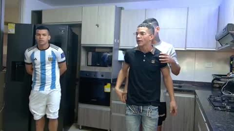 Angelo Mark Fernando Taylor online show from 12.21.25