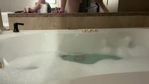 BoyToyBenny online show from 04.20.26