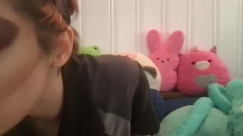 Snapshot of boywithbug chatting on 02.06.25 boywithbug online show from 02.06.25