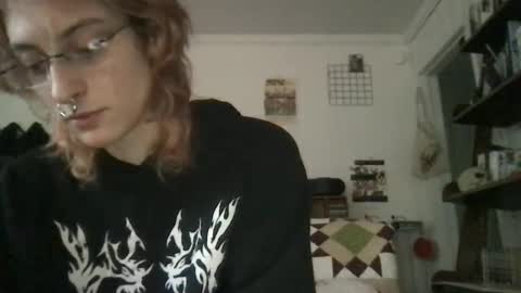 Snapshot of boywithbug chatting on 03.04.25 boywithbug online show from 03.04.25