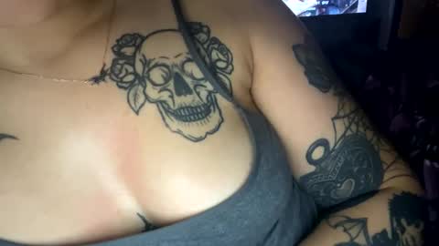 bpdqueen1989 online show from 10.28.25