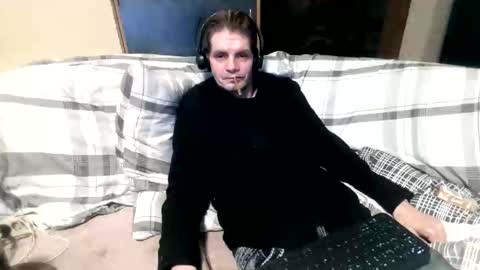 bponie1 online show from 11.15.25