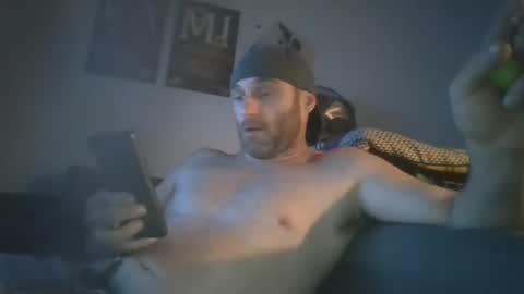 Snapshot of bpstamourconstruction1 chatting on 12.18.25 bpstamourconstruction1 online show from 12.18.25