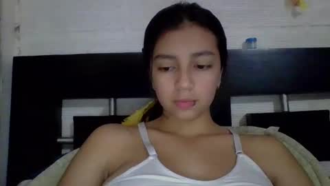 Snapshot of brad_and_emma293215 chatting on 10.14.25 brad_and_emma293215 online show from 10.14.25