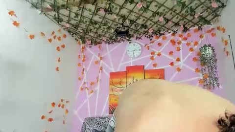 Snapshot of bradboyhot06 chatting on 12.16.25 bradboyhot06 online show from 12.16.25