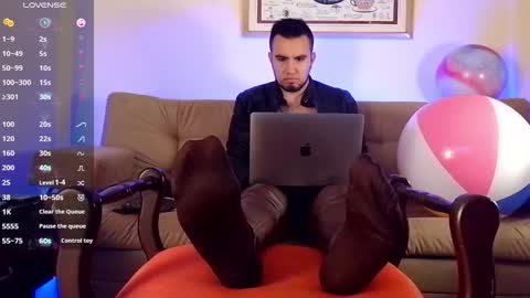 Bradley Colton Independ Model online show from 02.04.25