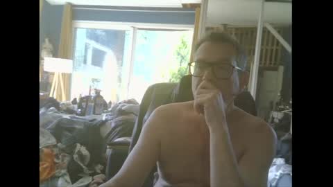 Snapshot of bradysboy chatting on 04.28.26 bradysboy online show from 04.28.26