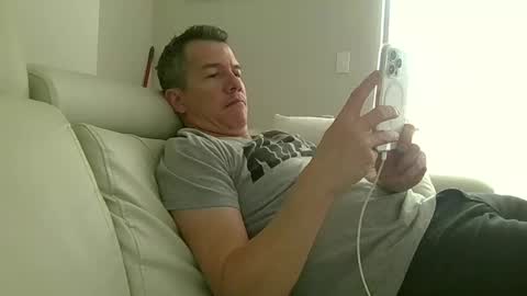 Snapshot of brafred1 chatting on 05.18.26 brafred1 online show from 05.18.26