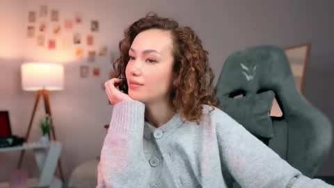 Snapshot of branchwithflowers chatting on 10.01.25 Lilly online show from 10.01.25