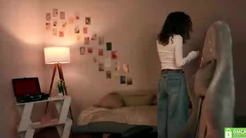 Snapshot of branchwithflowers chatting on 10.10.25 Lilly online show from 10.10.25