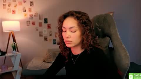 Snapshot of branchwithflowers chatting on 11.02.25 Lilly online show from 11.02.25