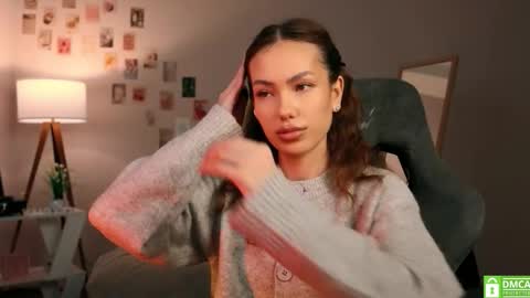 Snapshot of branchwithflowers chatting on 11.18.25 Lilly online show from 11.18.25