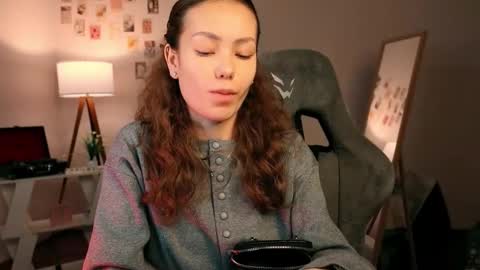 Snapshot of branchwithflowers chatting on 11.24.25 Lilly online show from 11.24.25