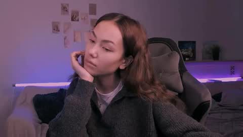 Snapshot of branchwithflowers chatting on 12.04.25 Lilly online show from 12.04.25