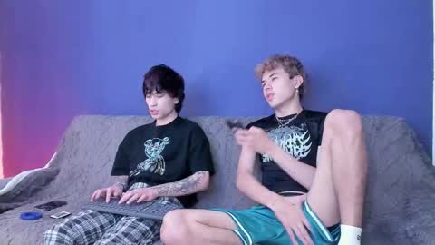 Snapshot of brand741 chatting on 11.20.25 Brand online show from 11.20.25